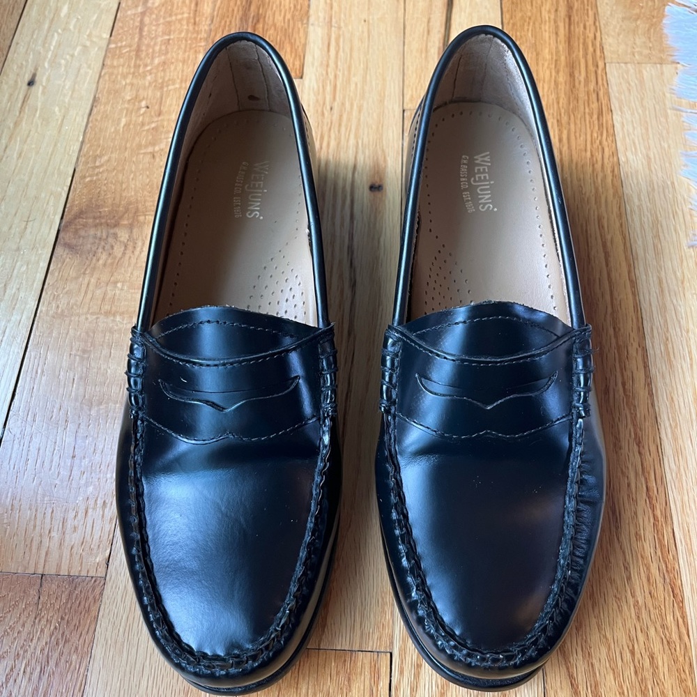 G.H. Bass & Co. Black Leather Women's Weejuns Loafers
